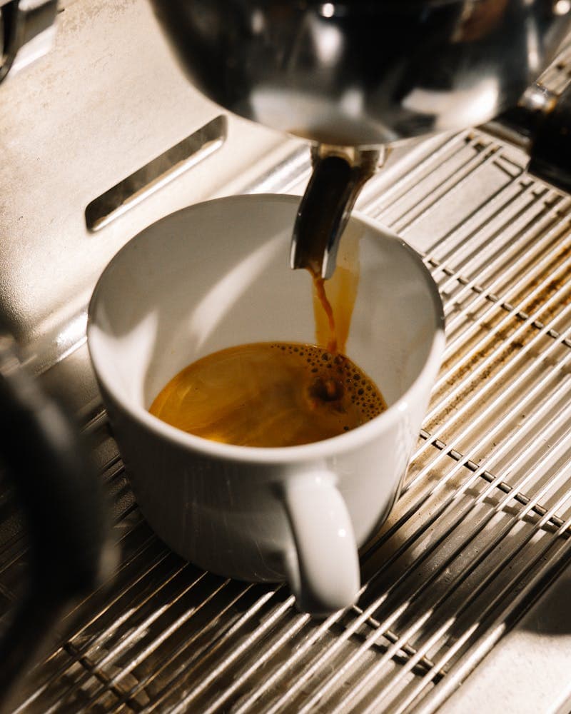 Café Cubano being poured